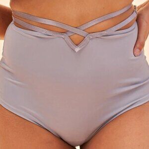 Like New Lunalae Shorts - Grey, US 2